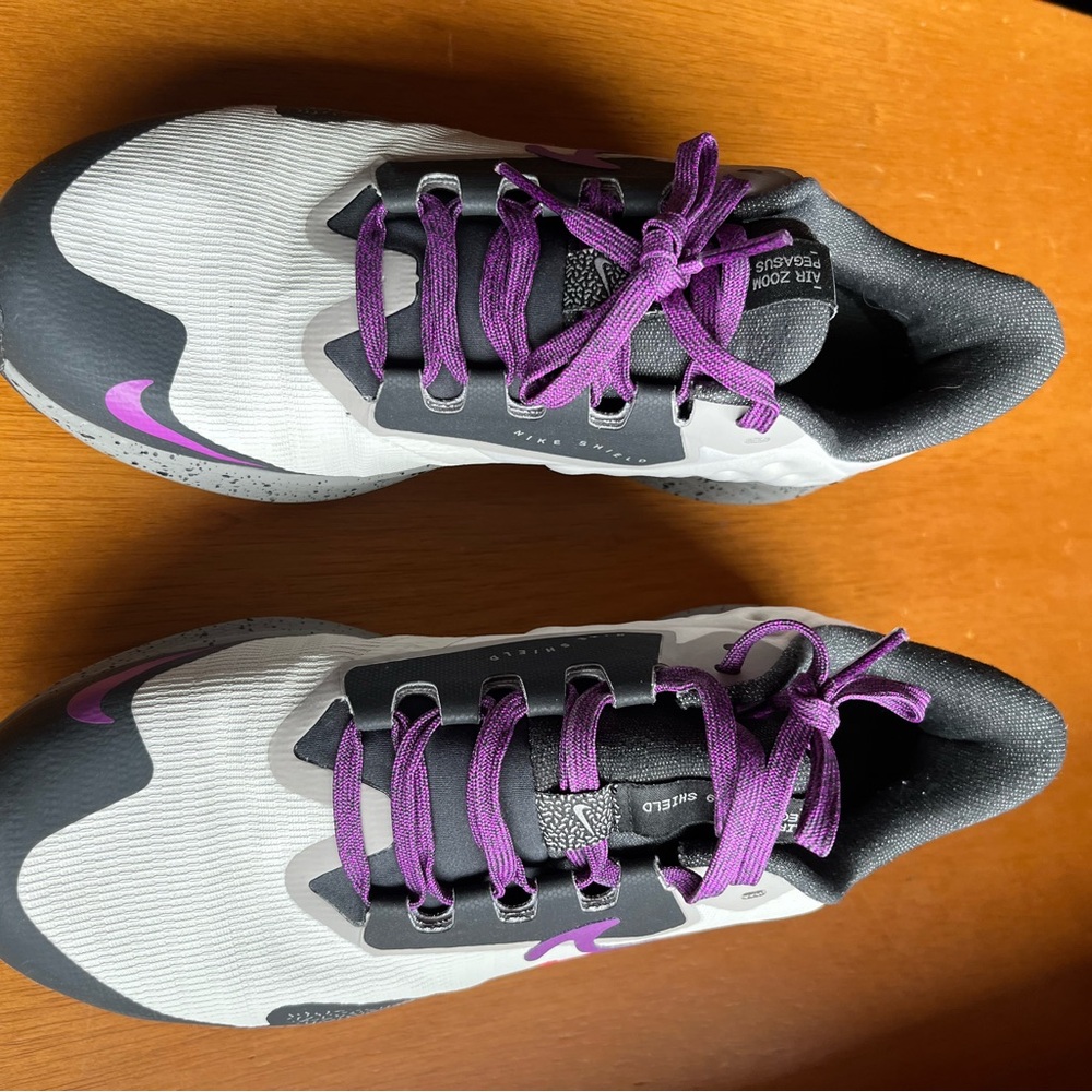 Nike Air Zoom Pegasus 39 Shield Women Shoes Vivid Purple DO7626-003 Size 7 - Picture 4 of 7